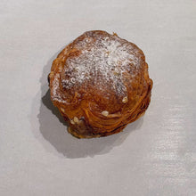 Load image into Gallery viewer, Crispy Vanilla Cream Puff