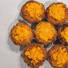 Load image into Gallery viewer, Salted Egg Yolk Mochi Croissant Egg Tart